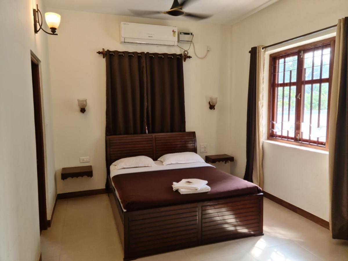 Coastal Suites *